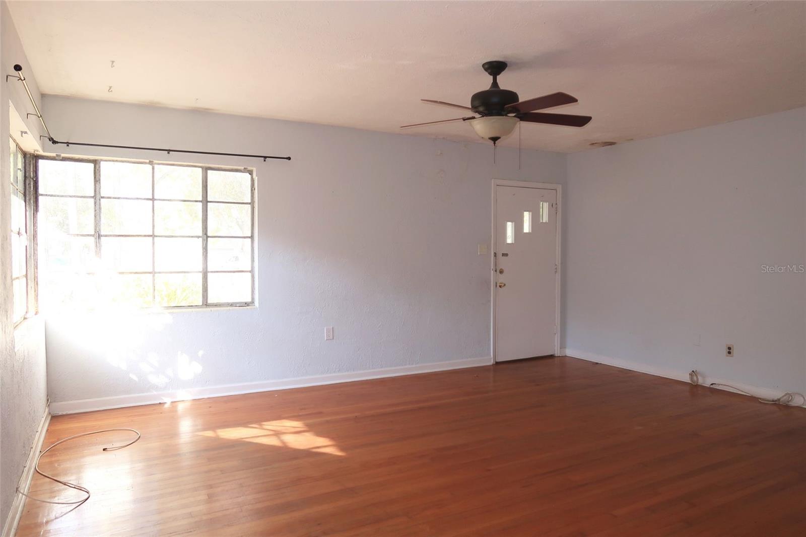 KEYSTONE MANOR - Residential