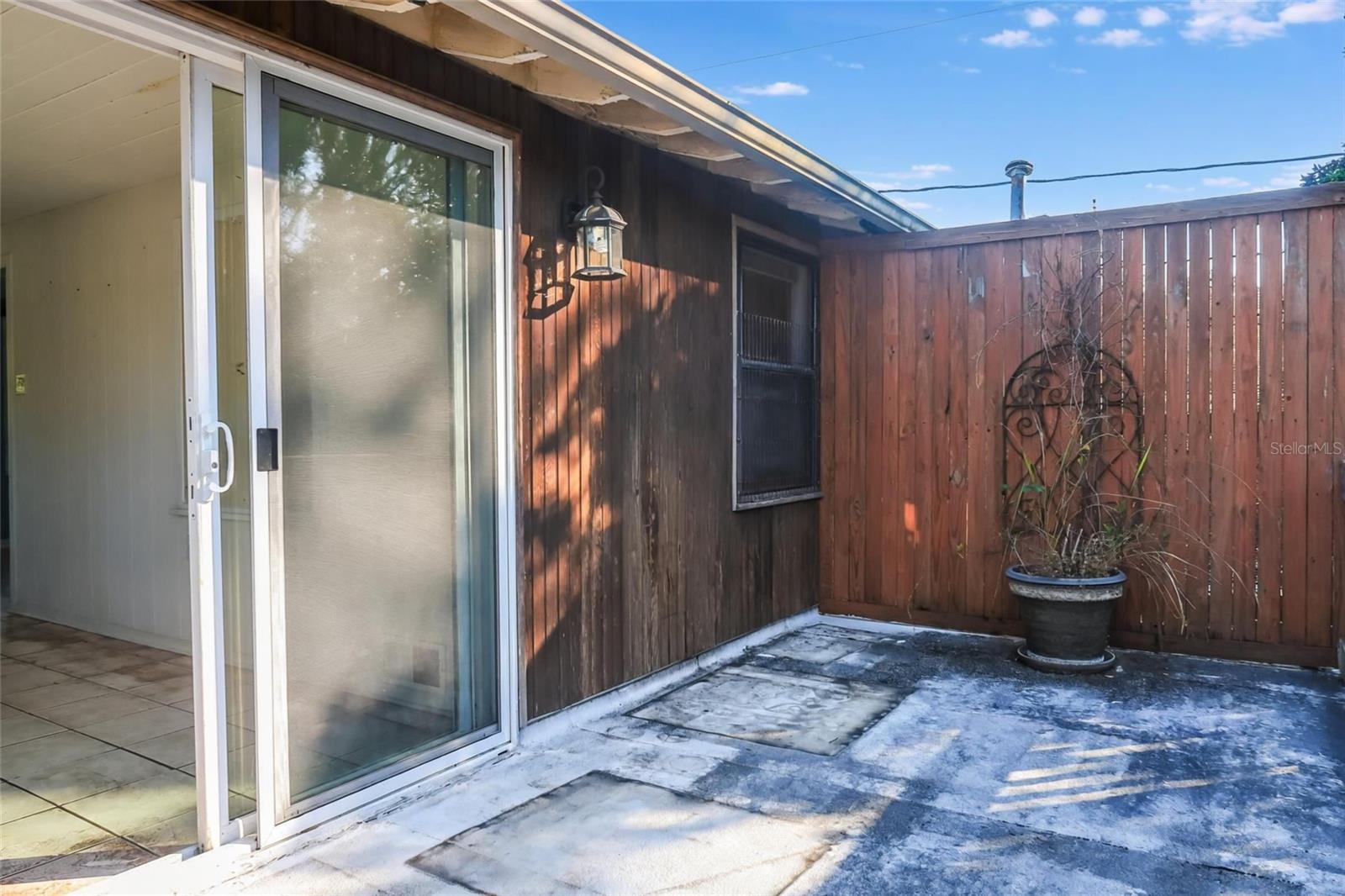 KEYSTONE MANOR - Residential