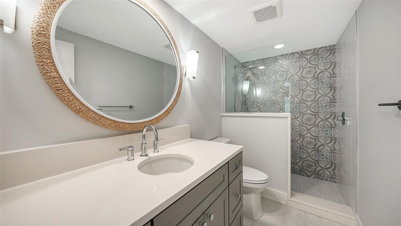 SPANISH MAIN YACHT CLUB CONDO - Residential