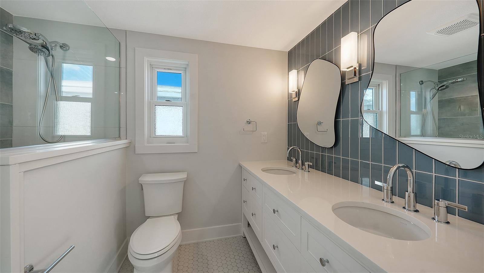 SPANISH MAIN YACHT CLUB CONDO - Residential