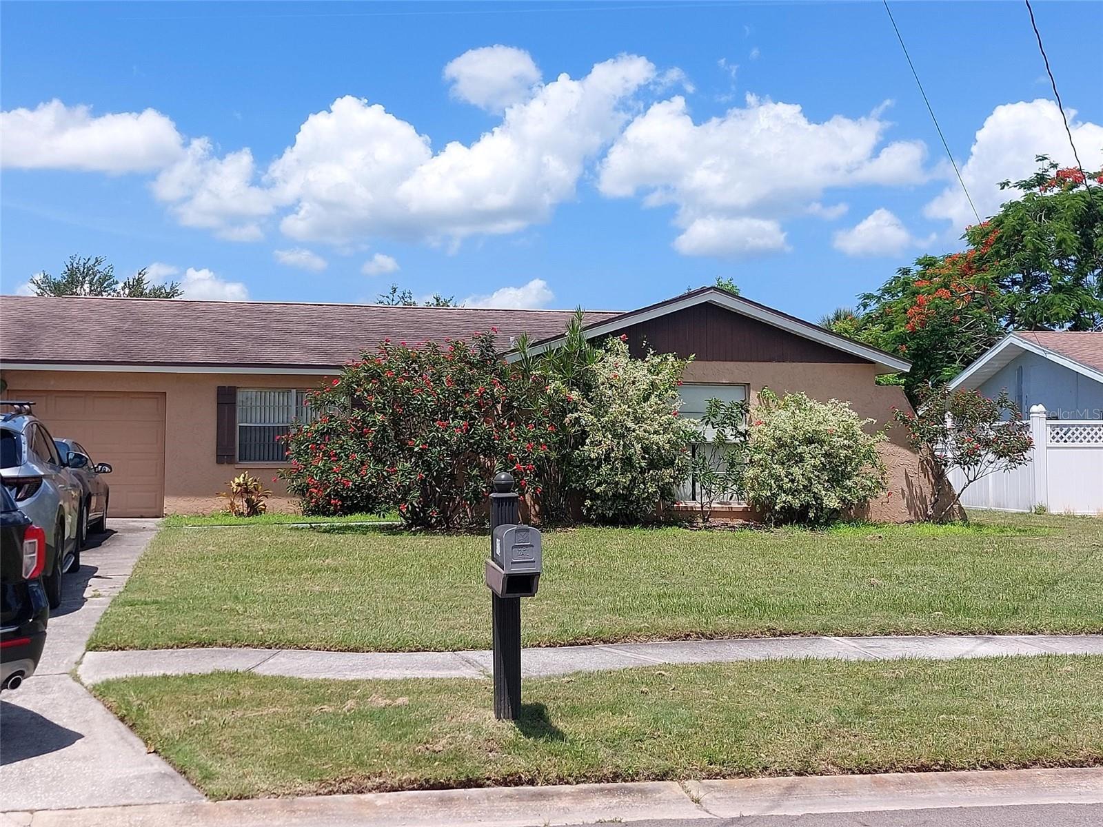 432 FLAMINGO DRIVE