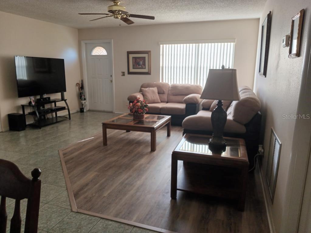 APOLLO BEACH UNIT ONE PT ONE - Residential