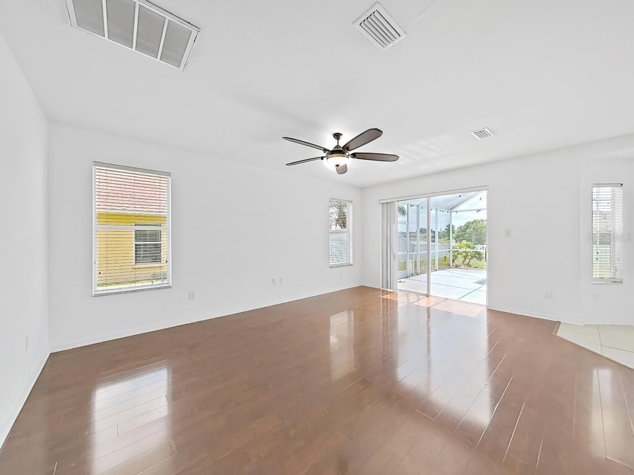 MIRA LAGO WEST PH 1 - Residential