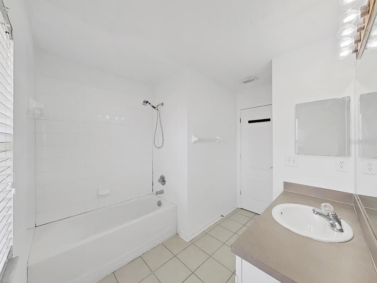 MIRA LAGO WEST PH 1 - Residential