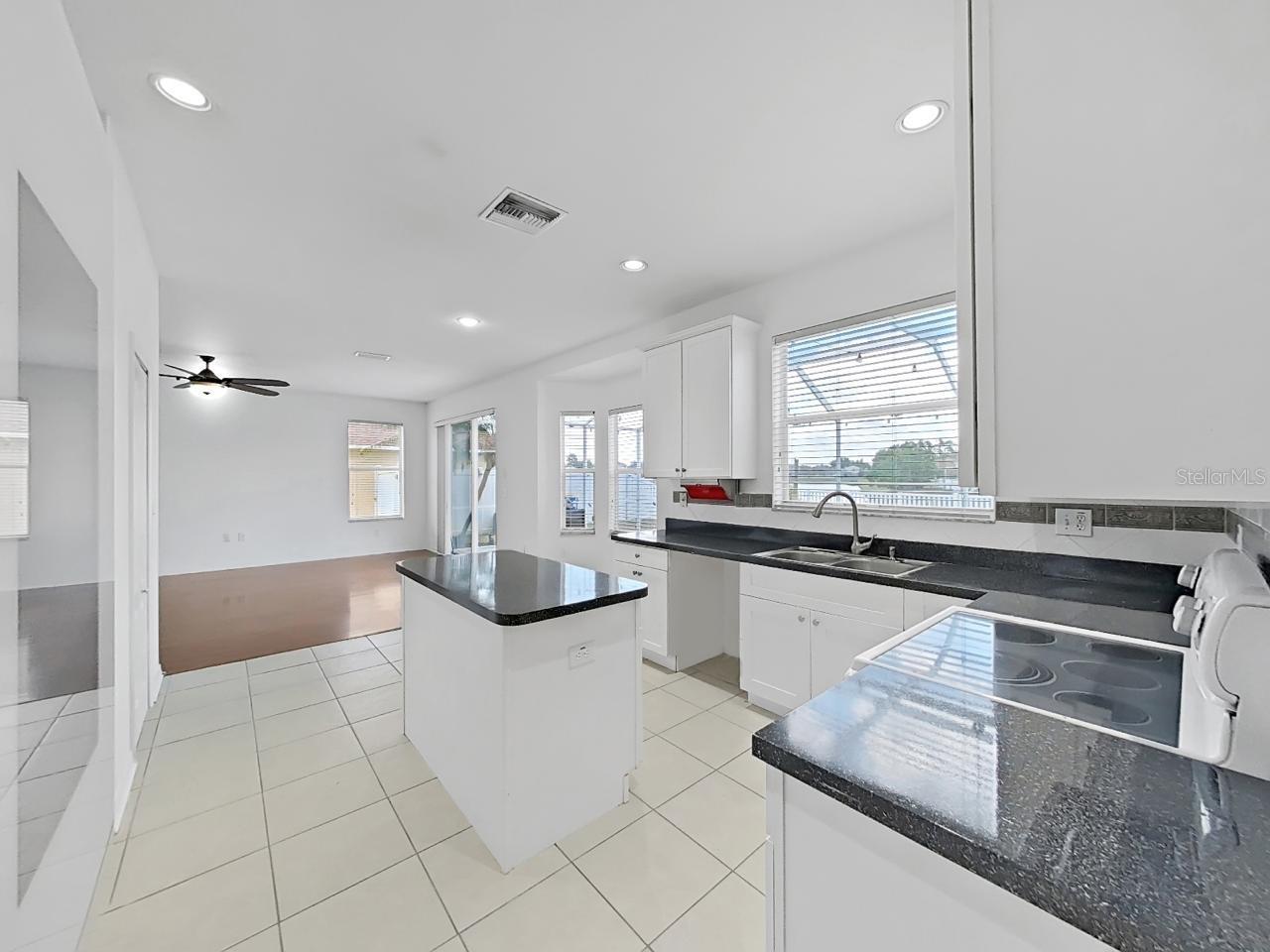 MIRA LAGO WEST PH 1 - Residential