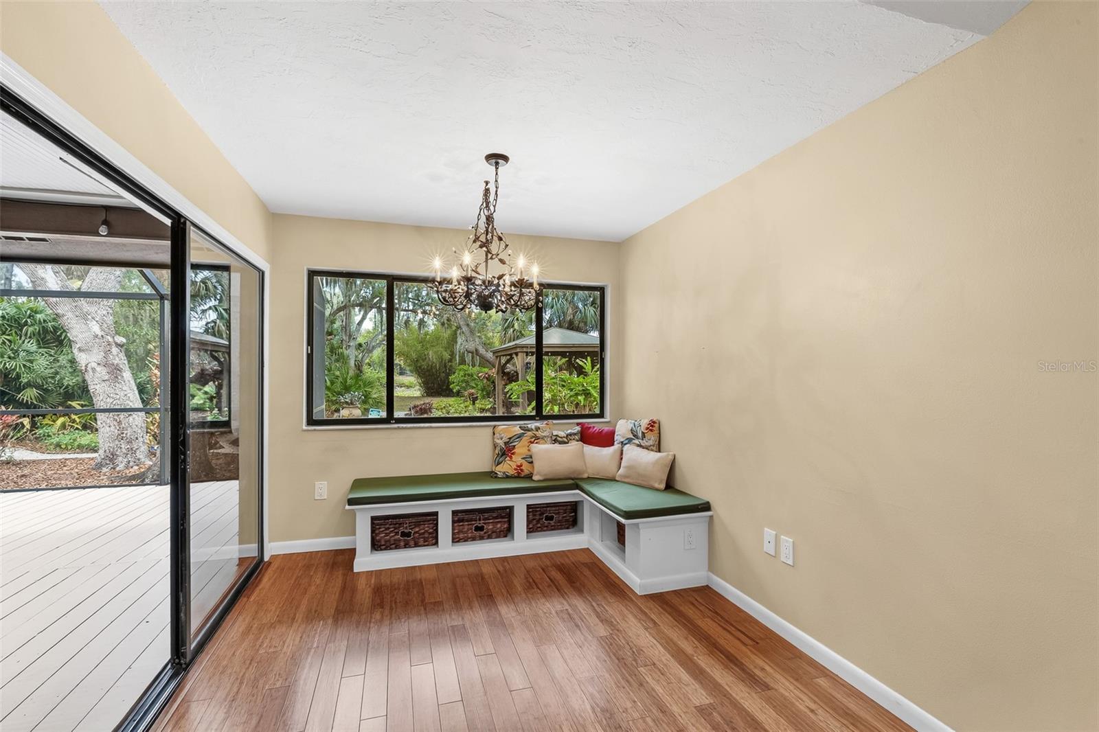 WOODLAND PARK - Residential