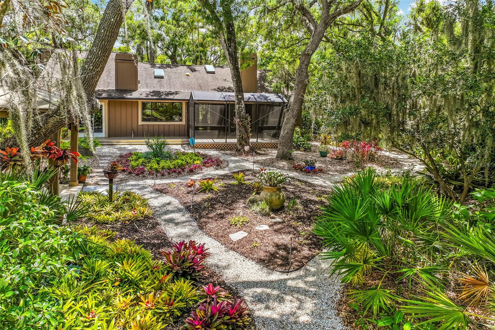 WOODLAND PARK - Residential