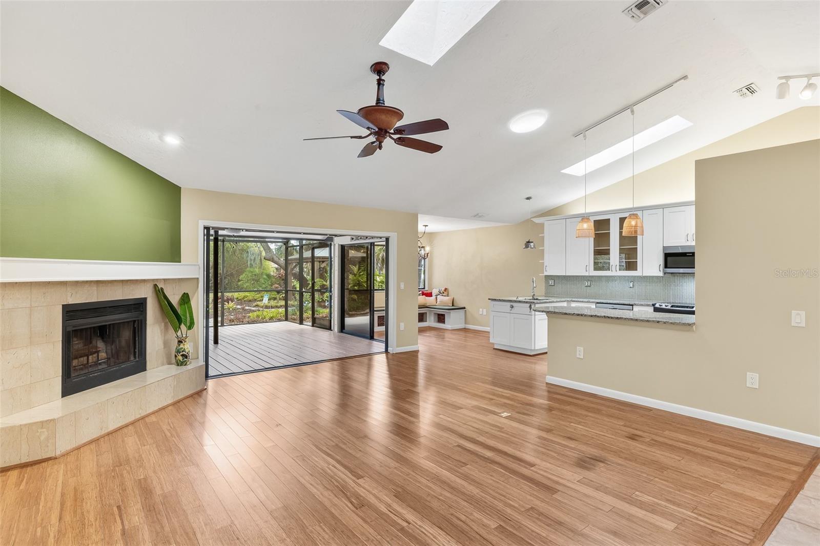 WOODLAND PARK - Residential