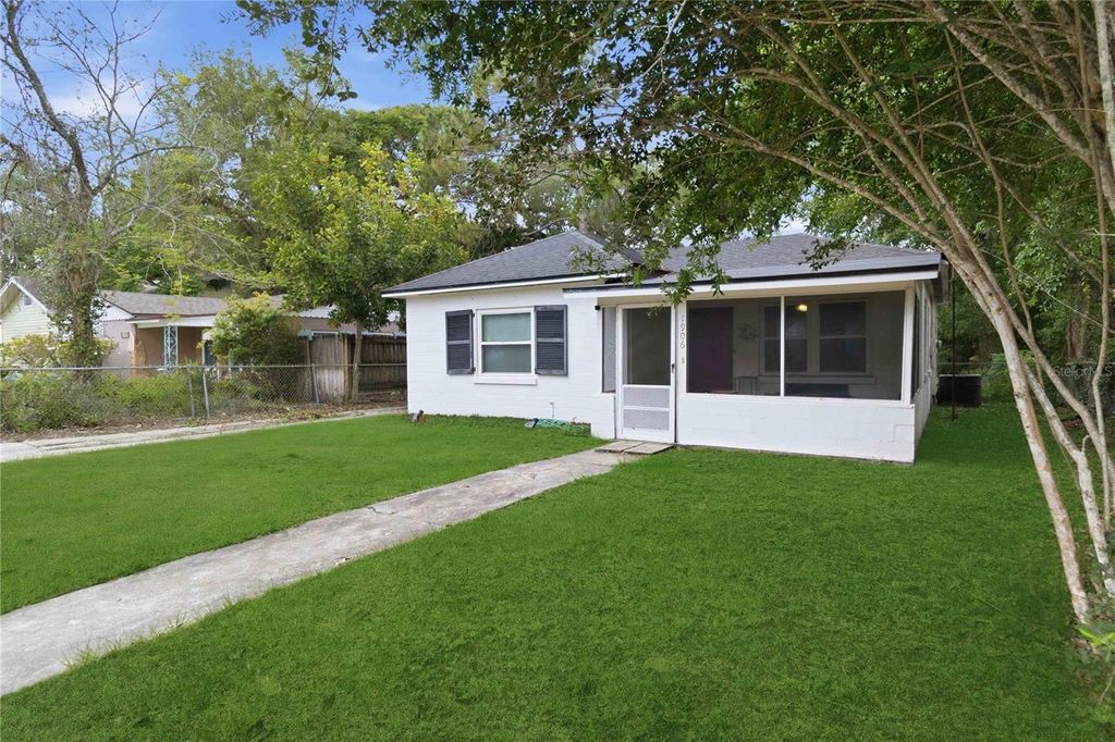 Photo of 1906 Mae Street, Orlando, FL 32806 (MLS # O6408409)