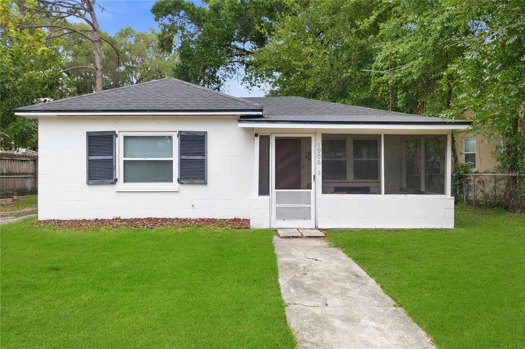 Photo of 1906 Mae Street, Orlando, FL 32806 (MLS # O6408409)
