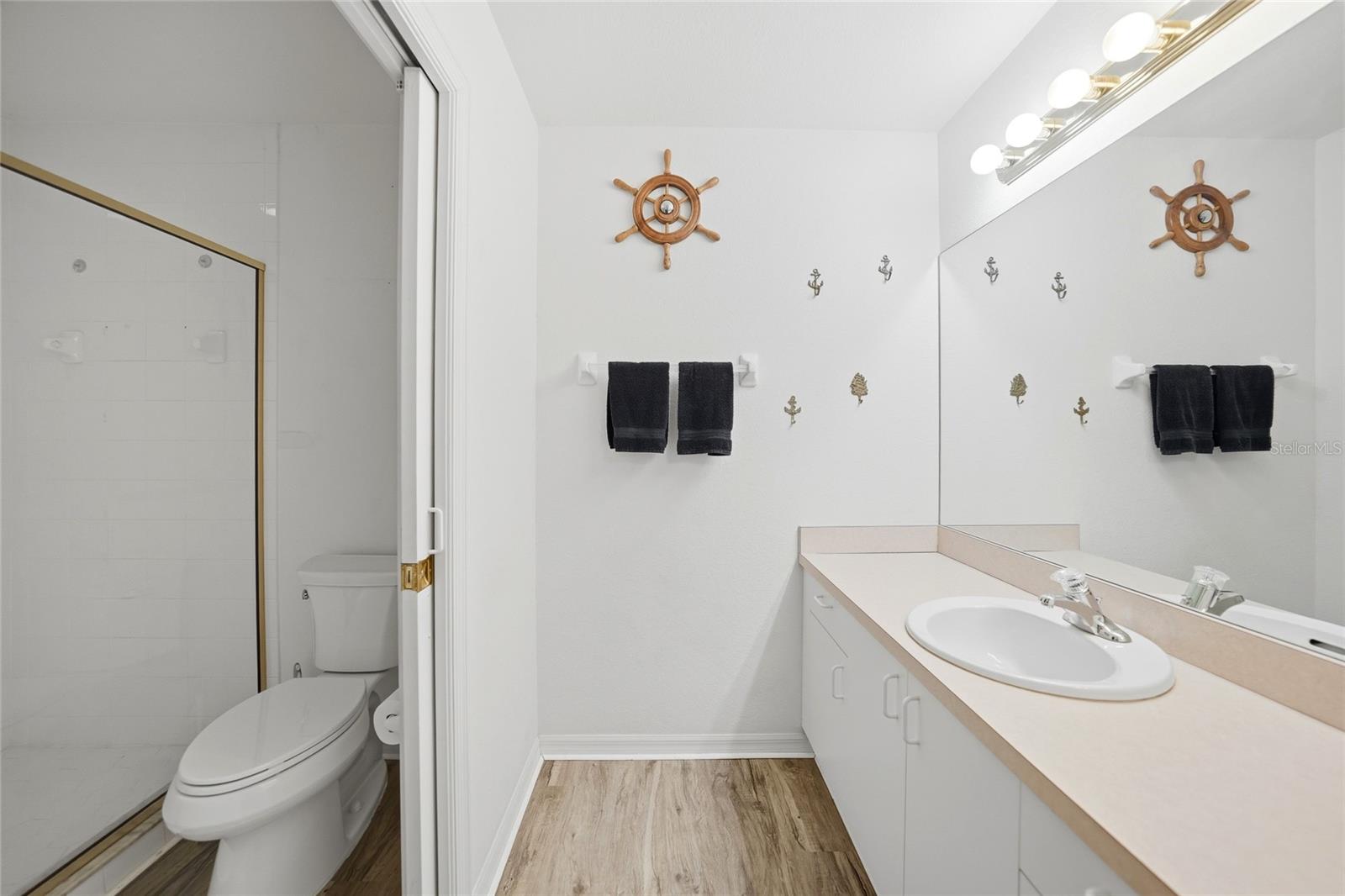 LINKS EDGE PH 02 BLDG 02 - Residential