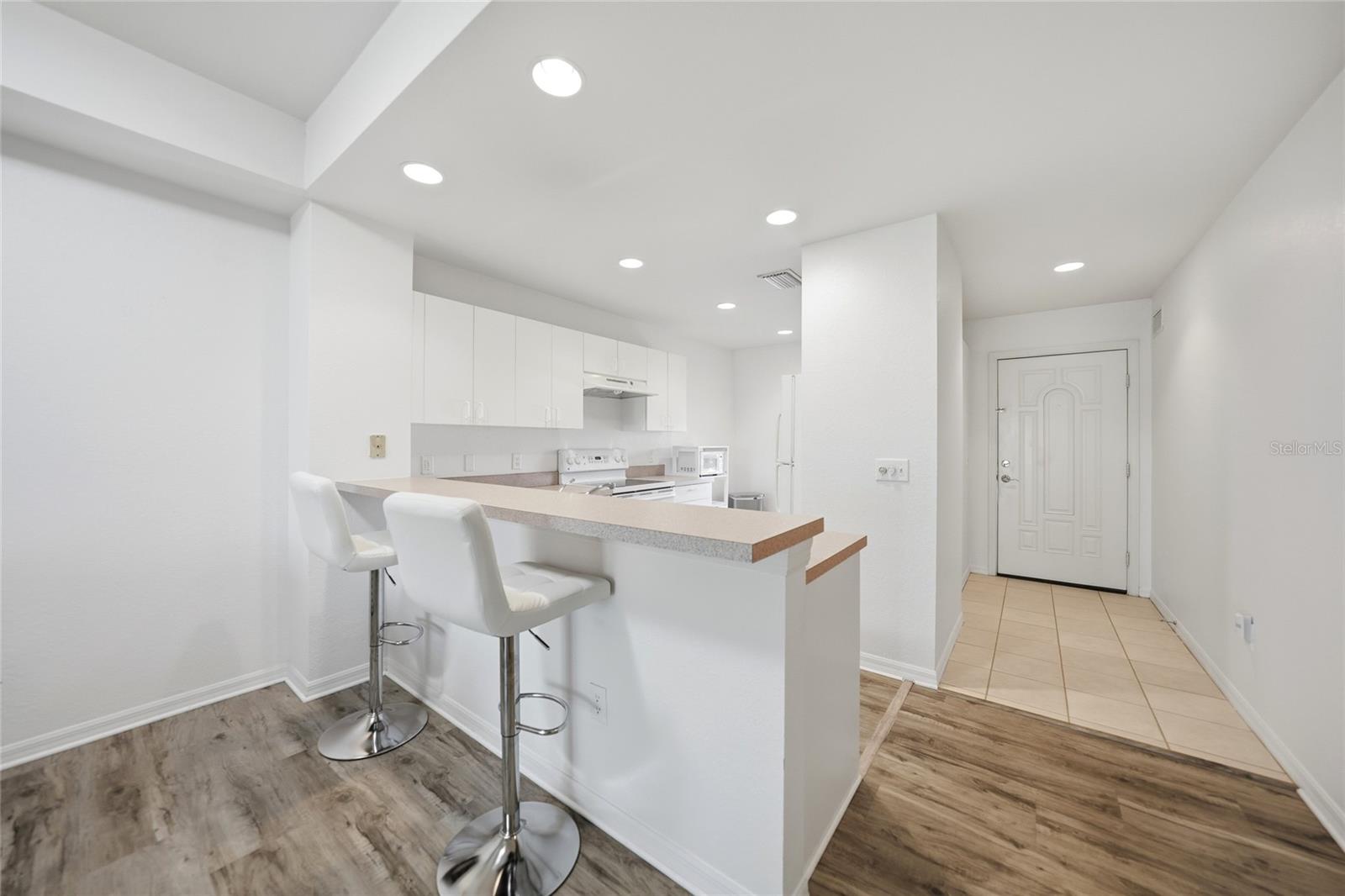 LINKS EDGE PH 02 BLDG 02 - Residential