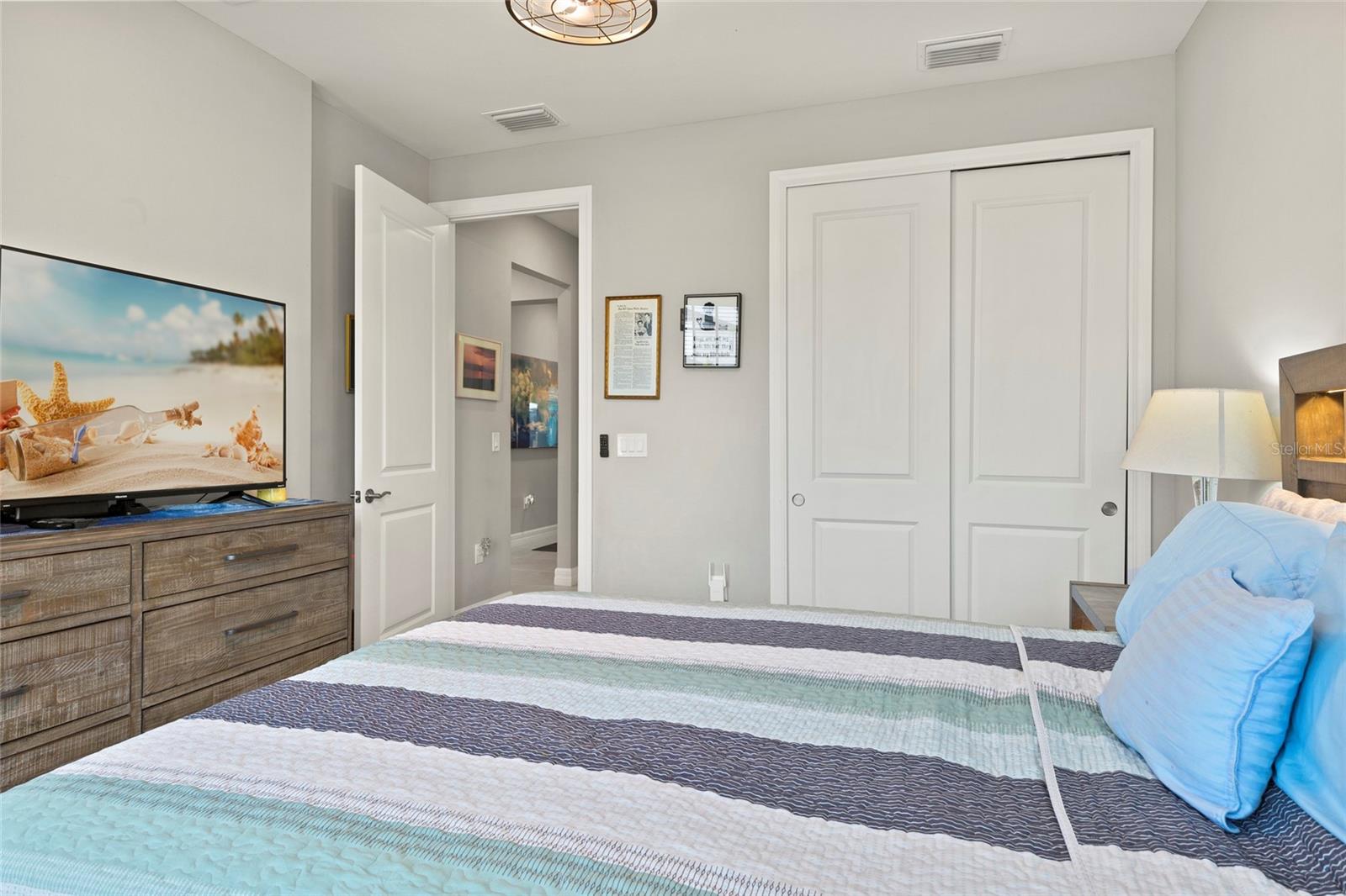 CEDAR GROVE AT THE WOODLANDS - Residential