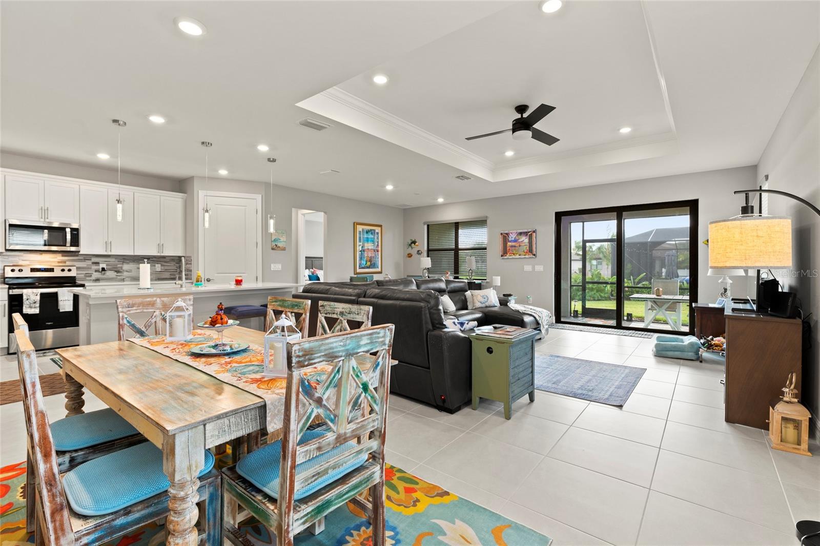 CEDAR GROVE AT THE WOODLANDS - Residential