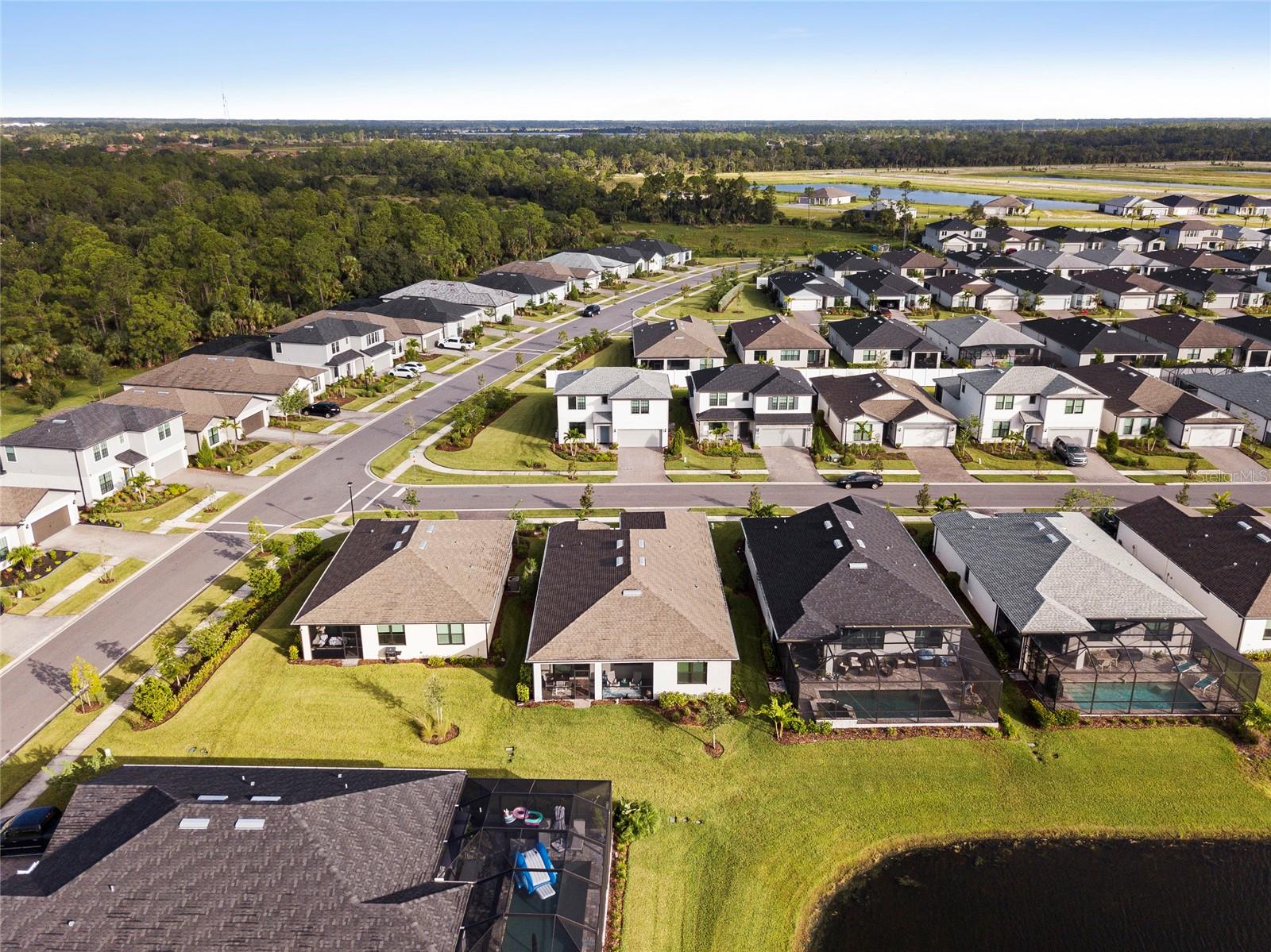 CEDAR GROVE AT THE WOODLANDS - Residential