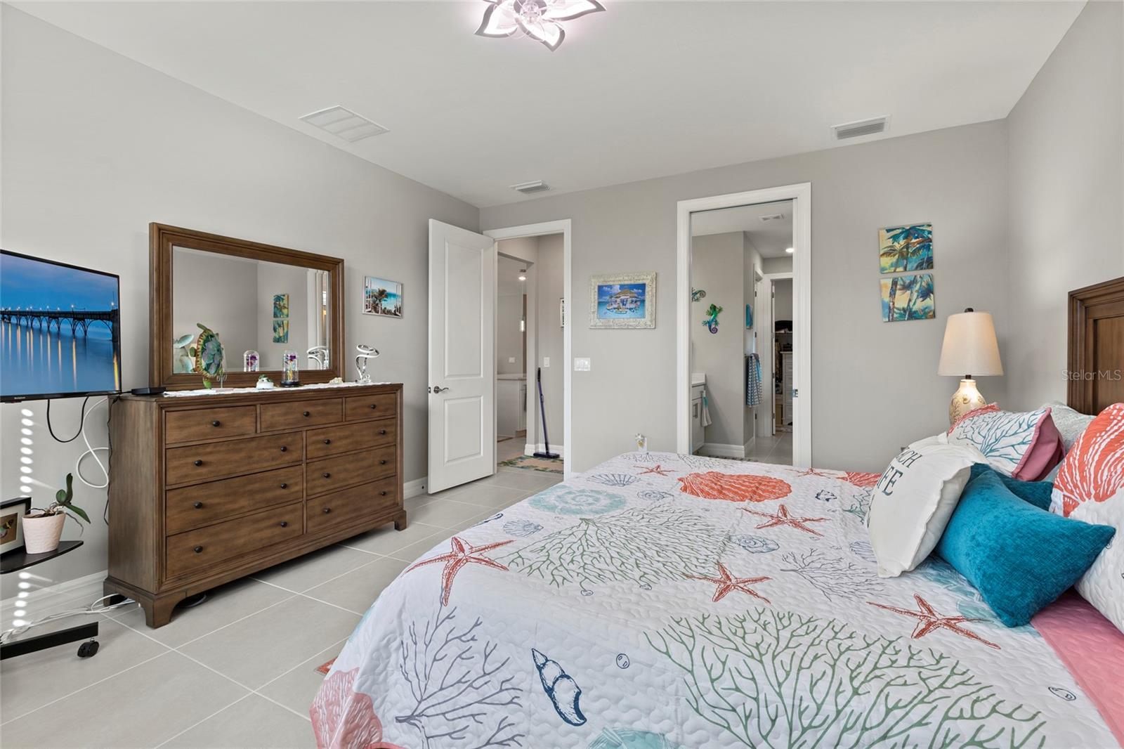 CEDAR GROVE AT THE WOODLANDS - Residential
