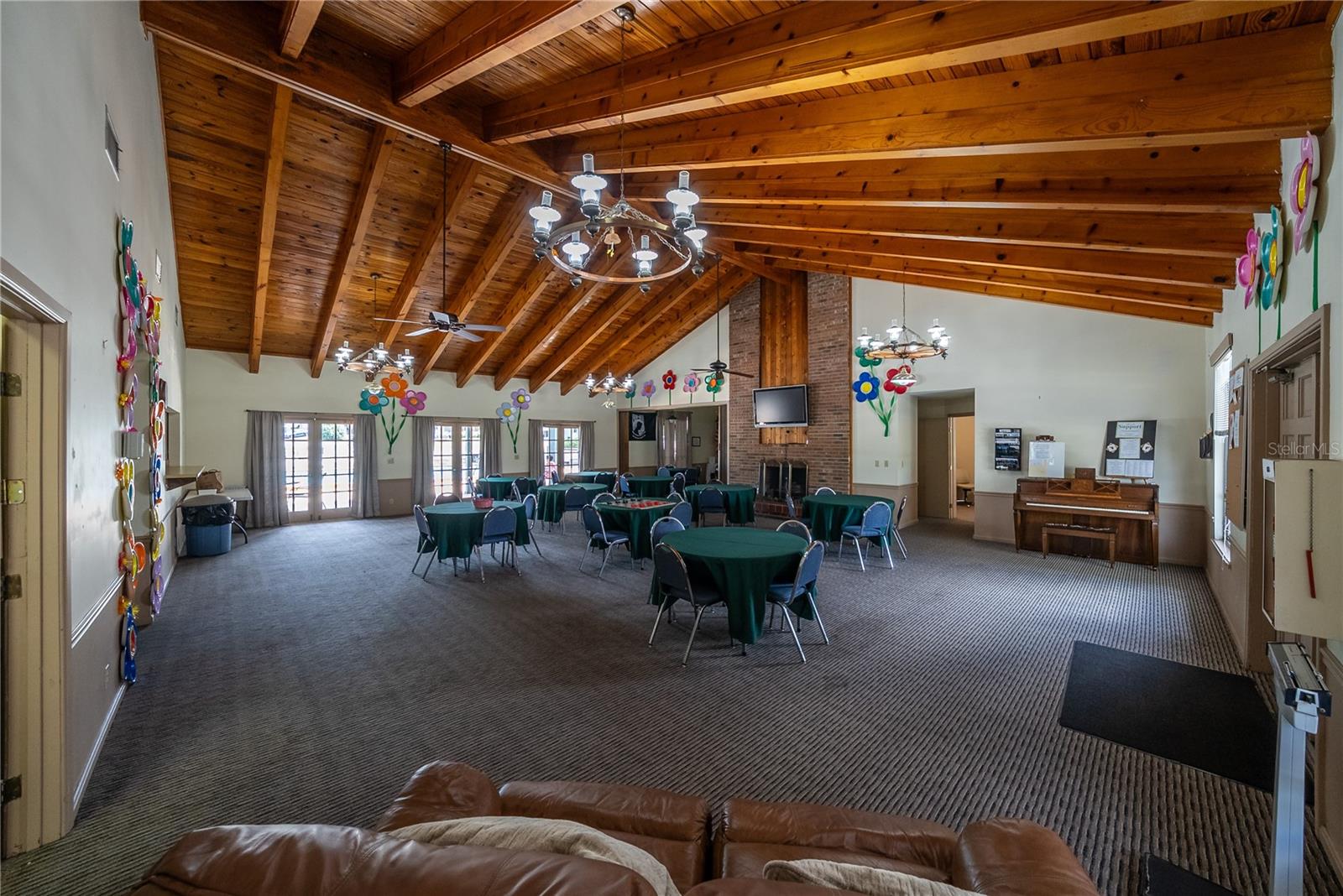 PINE RUN ESTATE - Residential