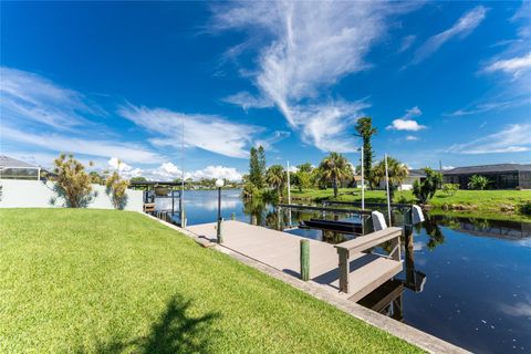 A home in PORT CHARLOTTE