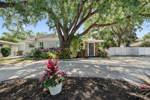 1019 S TUTTLE AVENUE SARASOTA FL 34237
