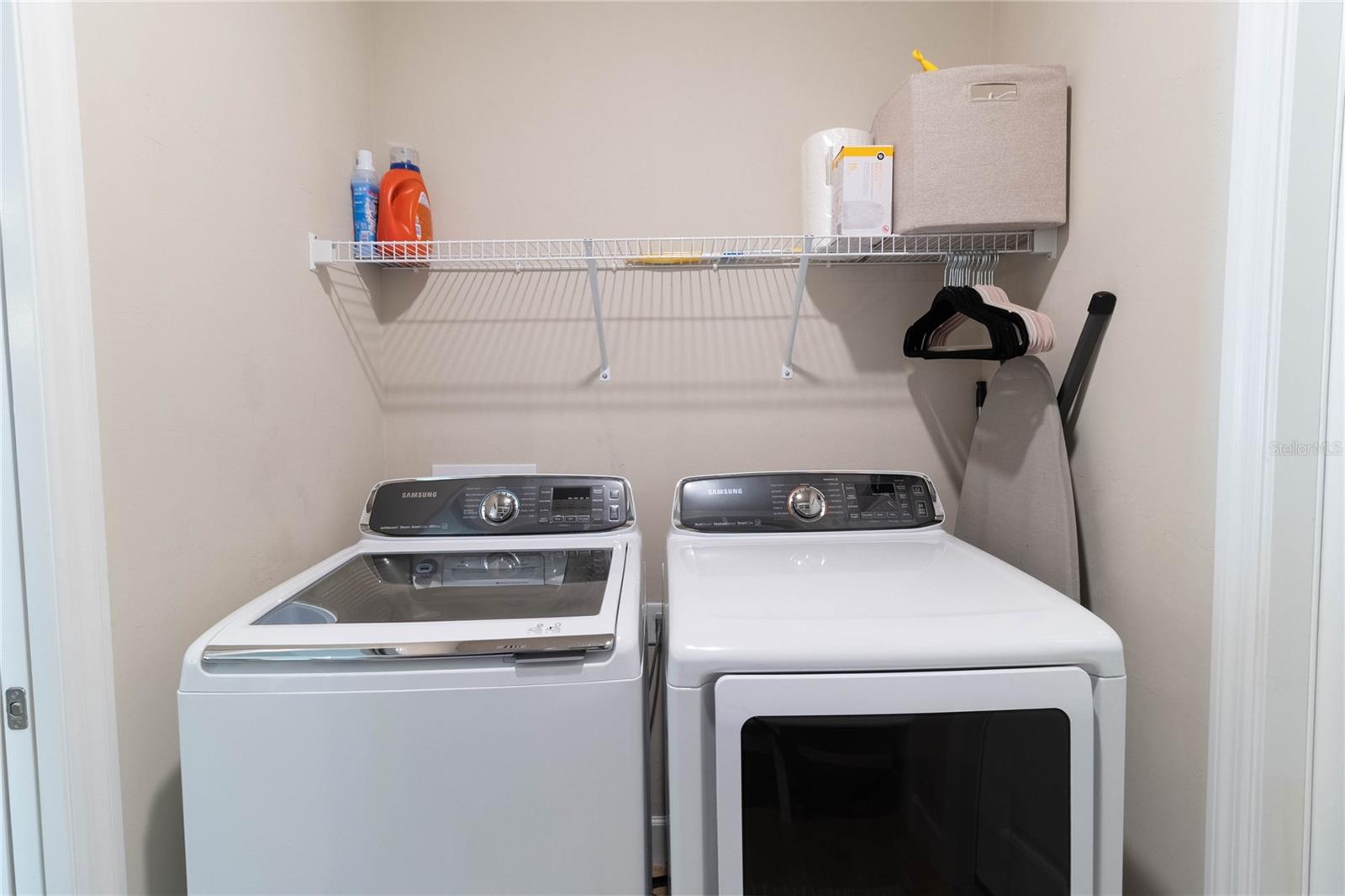 COUNTRYWAY TOWNSQUARE - Residential