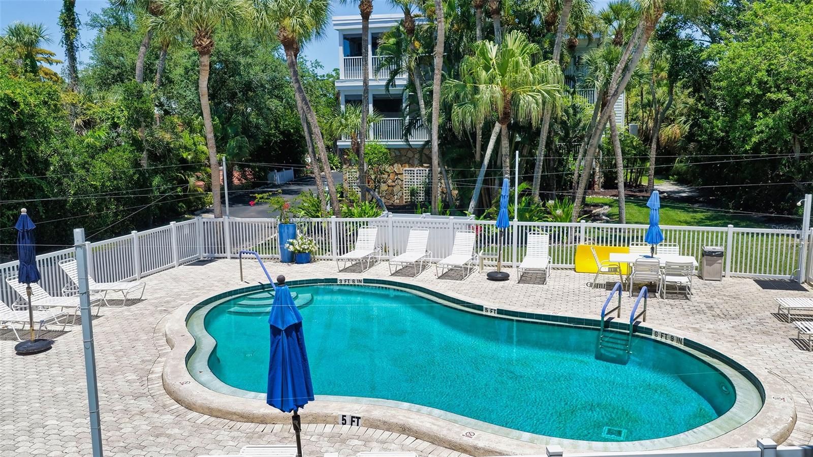 LONGBOAT LANDING - Residential