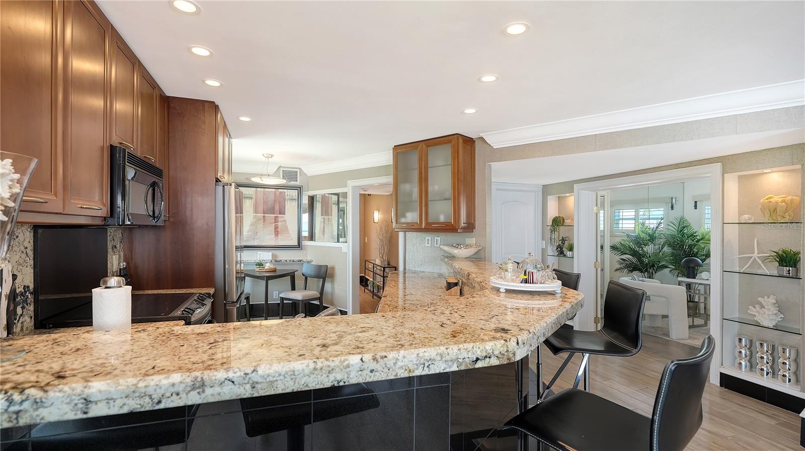 LONGBOAT LANDING - Residential