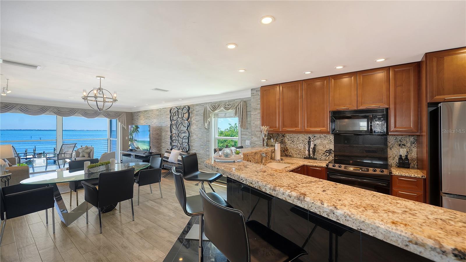 LONGBOAT LANDING - Residential