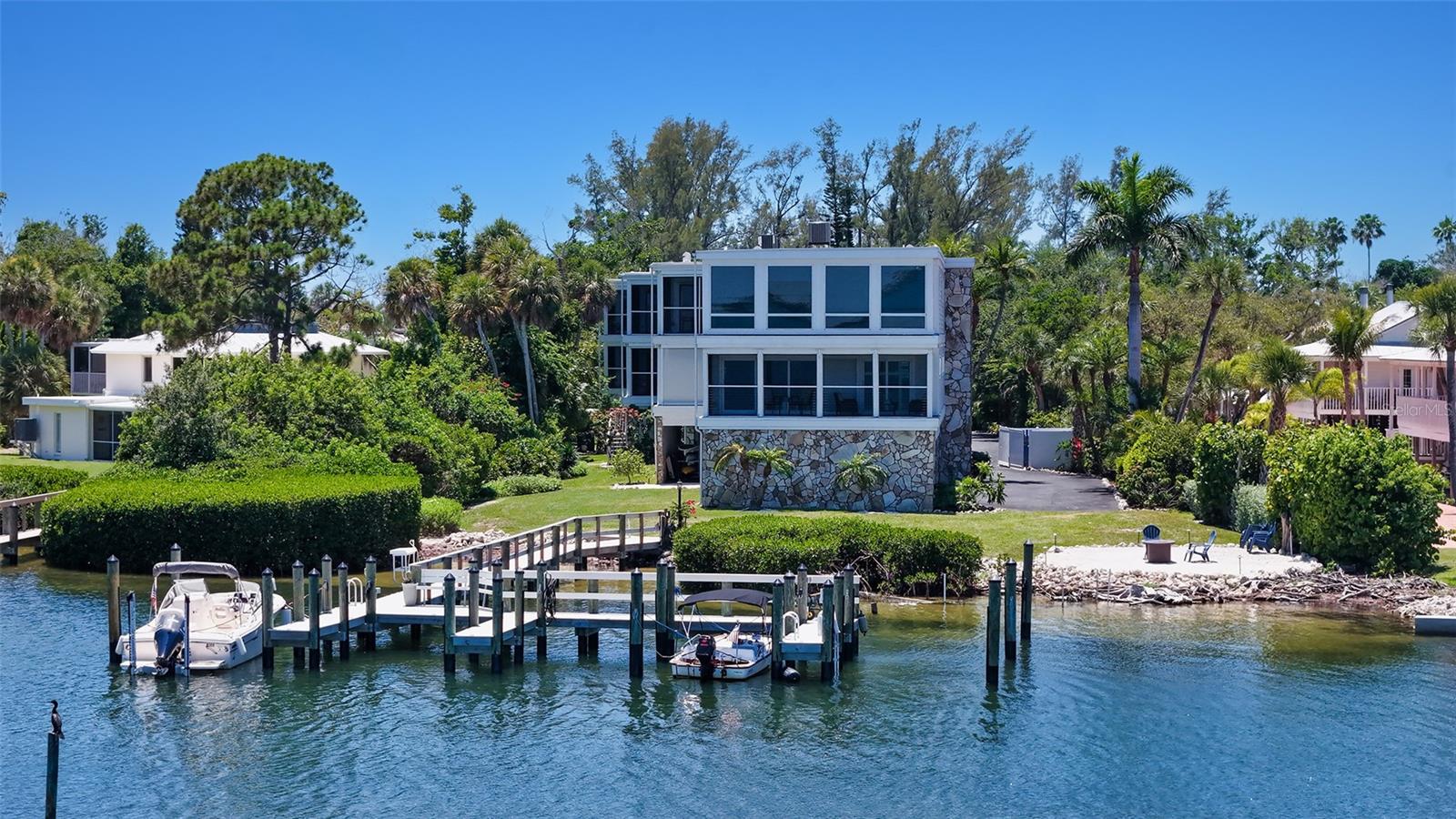LONGBOAT LANDING - Residential
