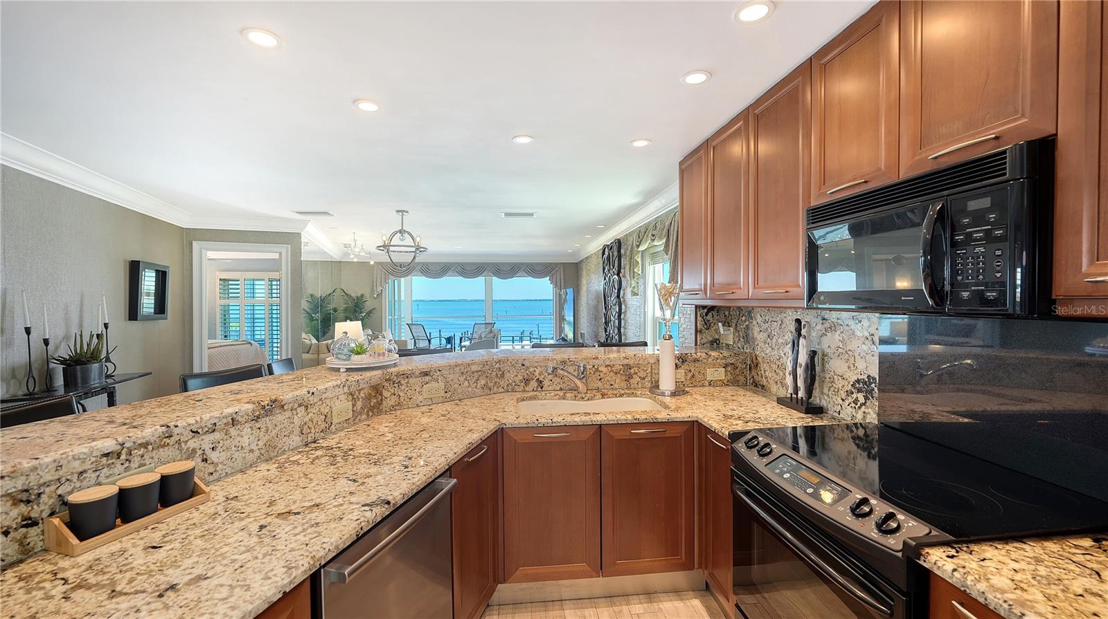 LONGBOAT LANDING - Residential