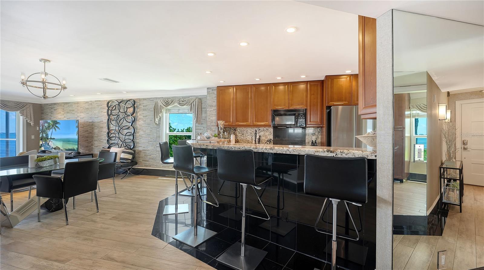 LONGBOAT LANDING - Residential