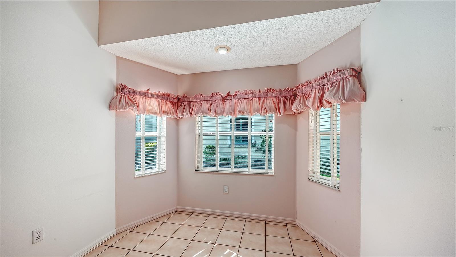 STONEYBROOK GOLF & COUNTRY CLUB - Residential