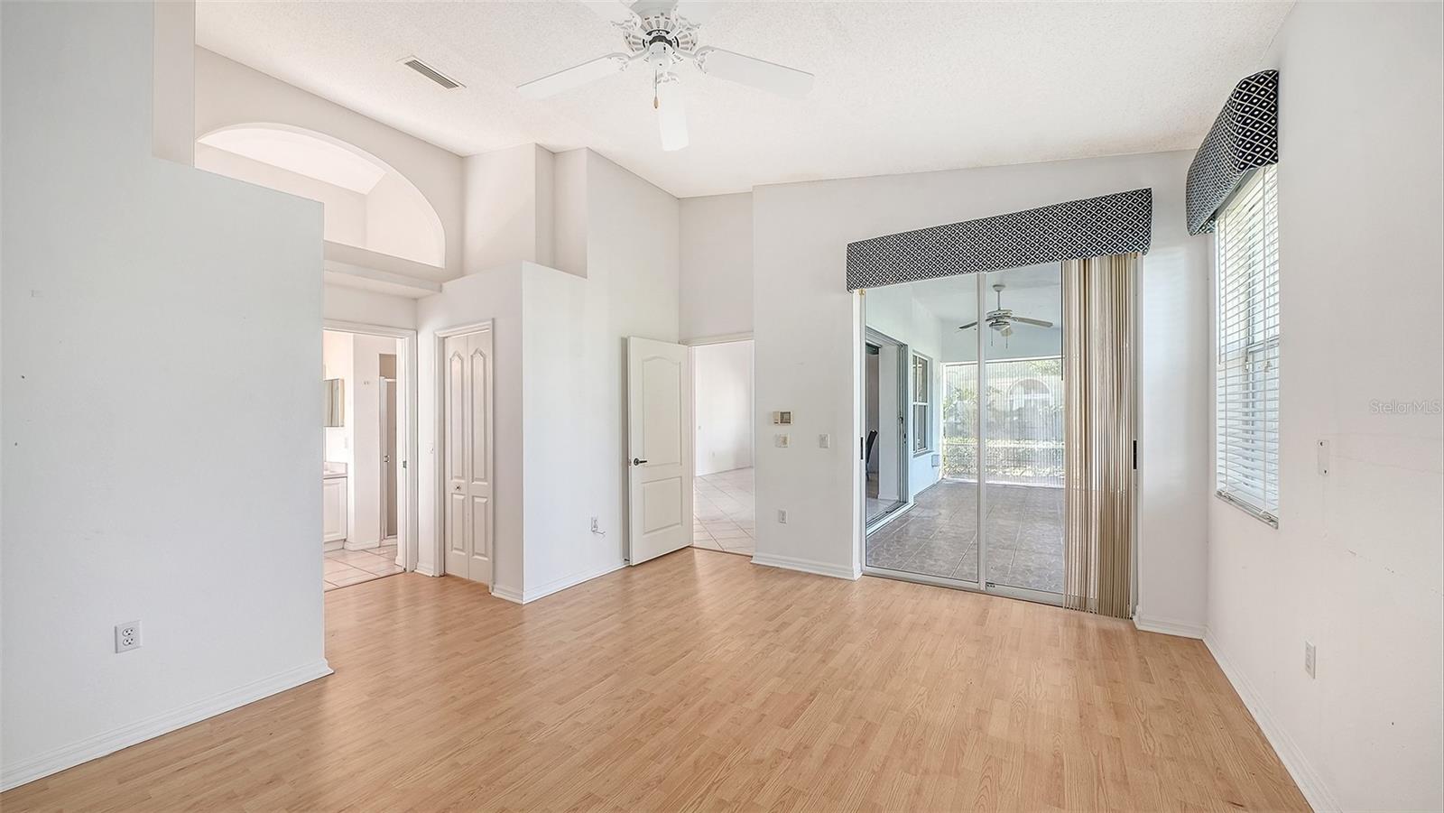 STONEYBROOK GOLF & COUNTRY CLUB - Residential