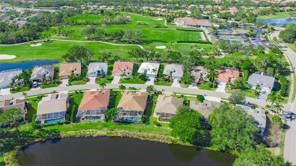 Photo of 8928 Whitemarsh Avenue, Sarasota, FL 34238 (MLS # A4691885)