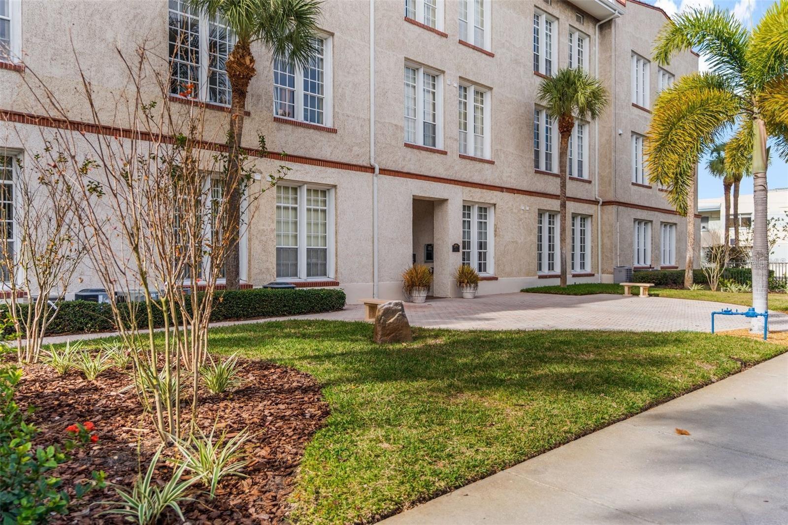 701 MIRROR LAKE CONDO - Residential