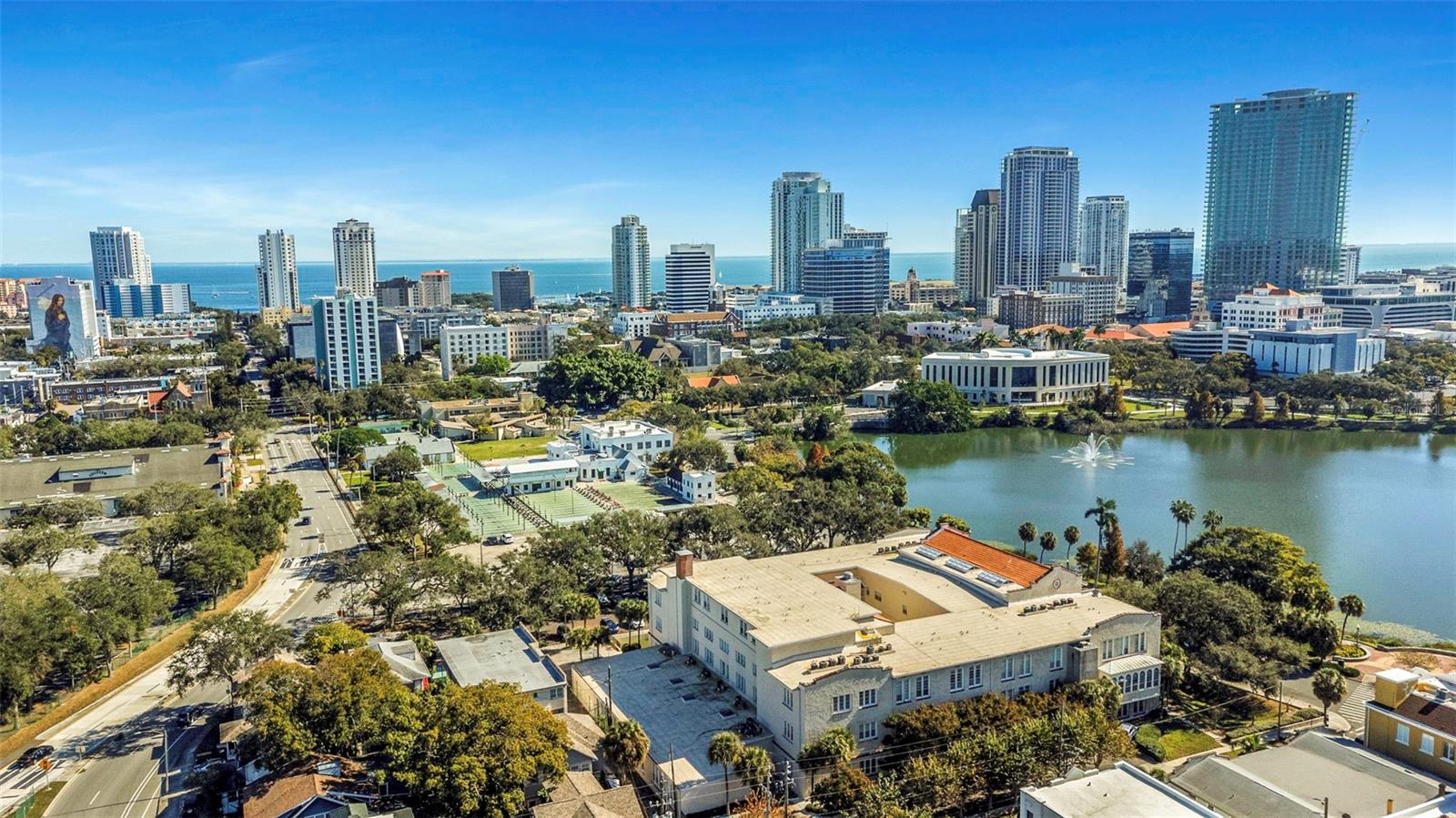 701 MIRROR LAKE CONDO - Residential