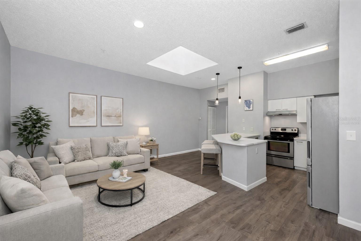 701 MIRROR LAKE CONDO - Residential