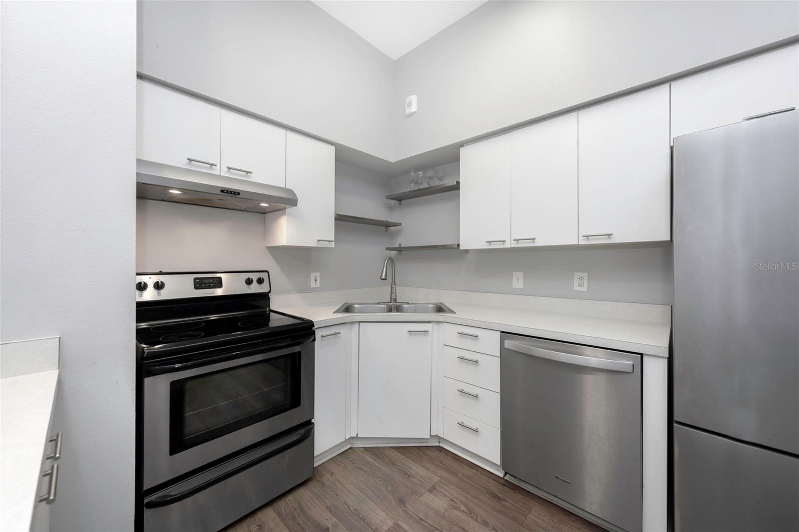 701 MIRROR LAKE CONDO - Residential