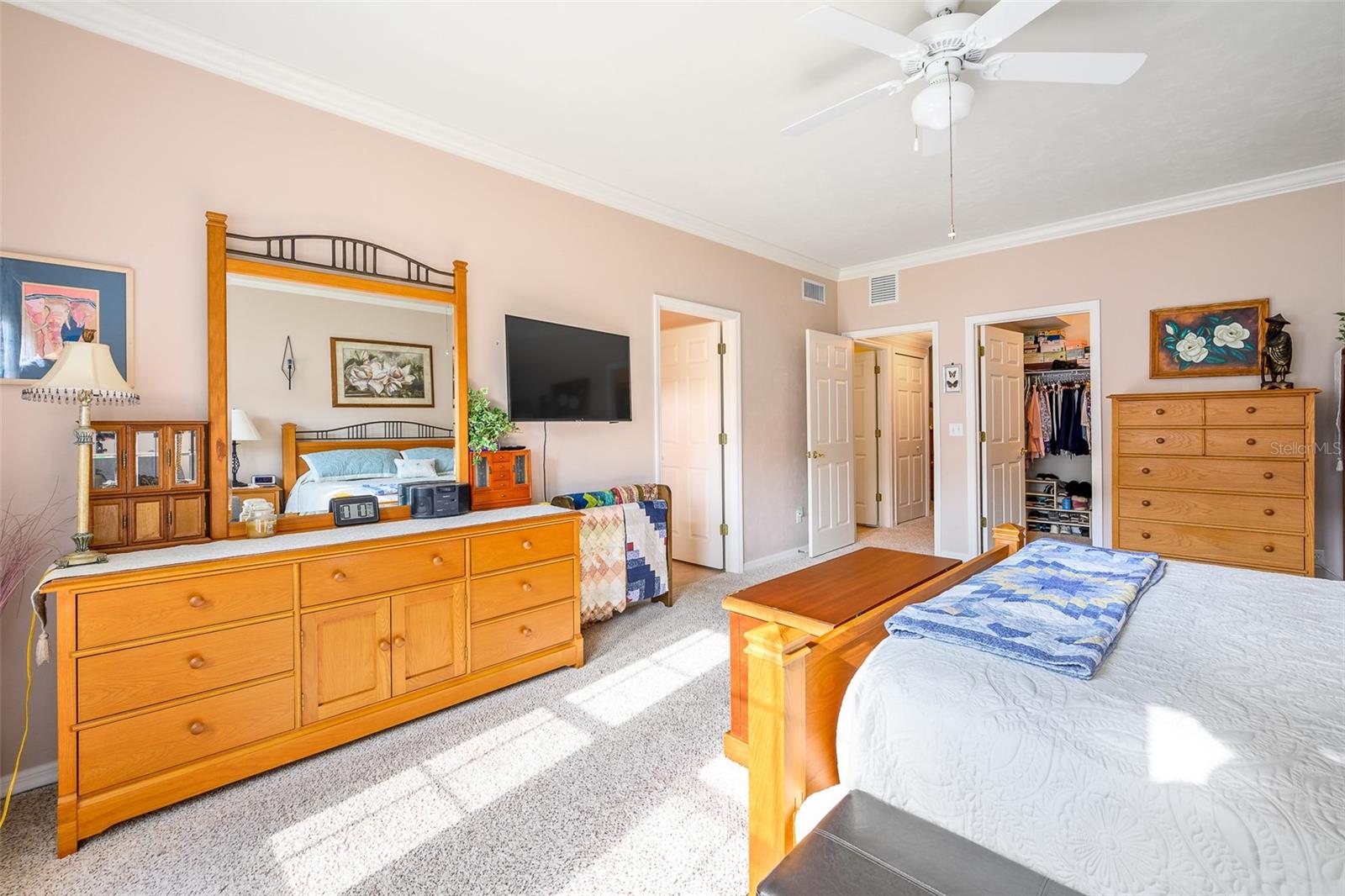 WILLIAMSBURG AT MEADOWBROOK - Residential