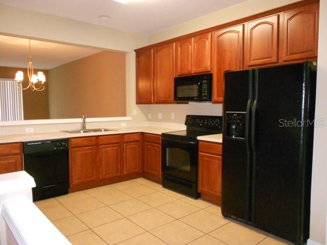 REGENCY OAKS UNIT ONE - Residential Lease