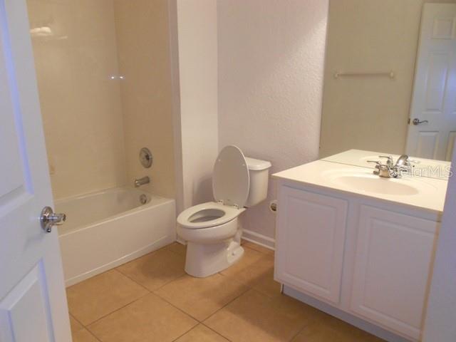 REGENCY OAKS UNIT ONE - Residential Lease