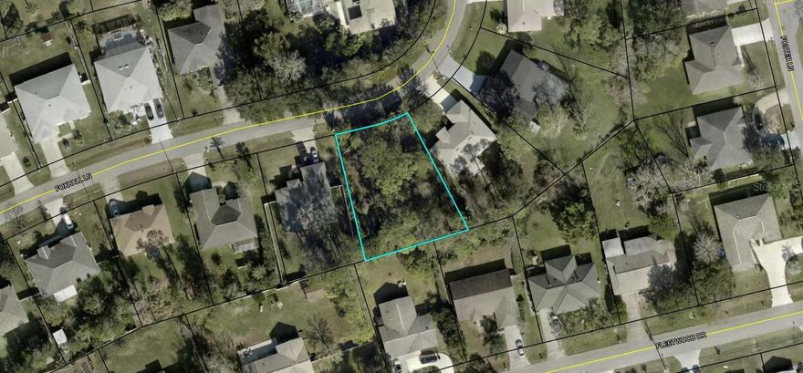 Nice oversized lot in established F section of Palm Coast. Conveniently located to shopping, medical, dining, and only minutes away to the Atlantic Beaches. No HOA nor CDD fees.