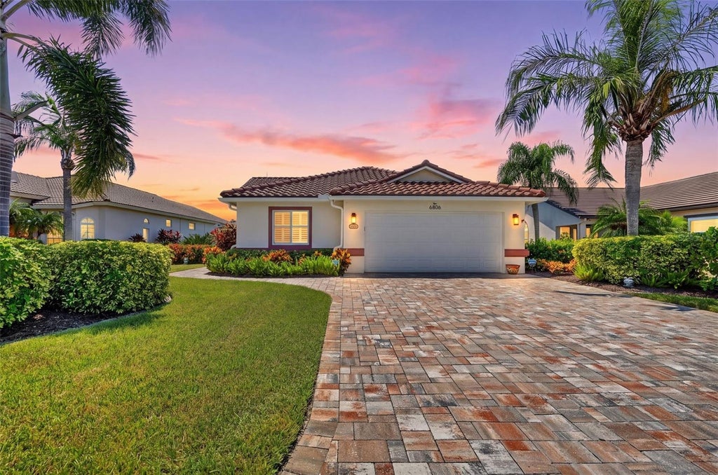Photo of 6806 Pleasant Hill Road, Bradenton, FL 34203 (MLS # A4704262)