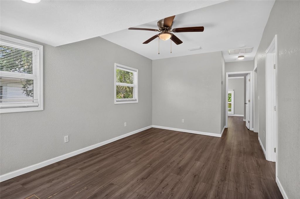 Photo of 411 12th Avenue E, Bradenton, FL 34208 (MLS # TB8531389)