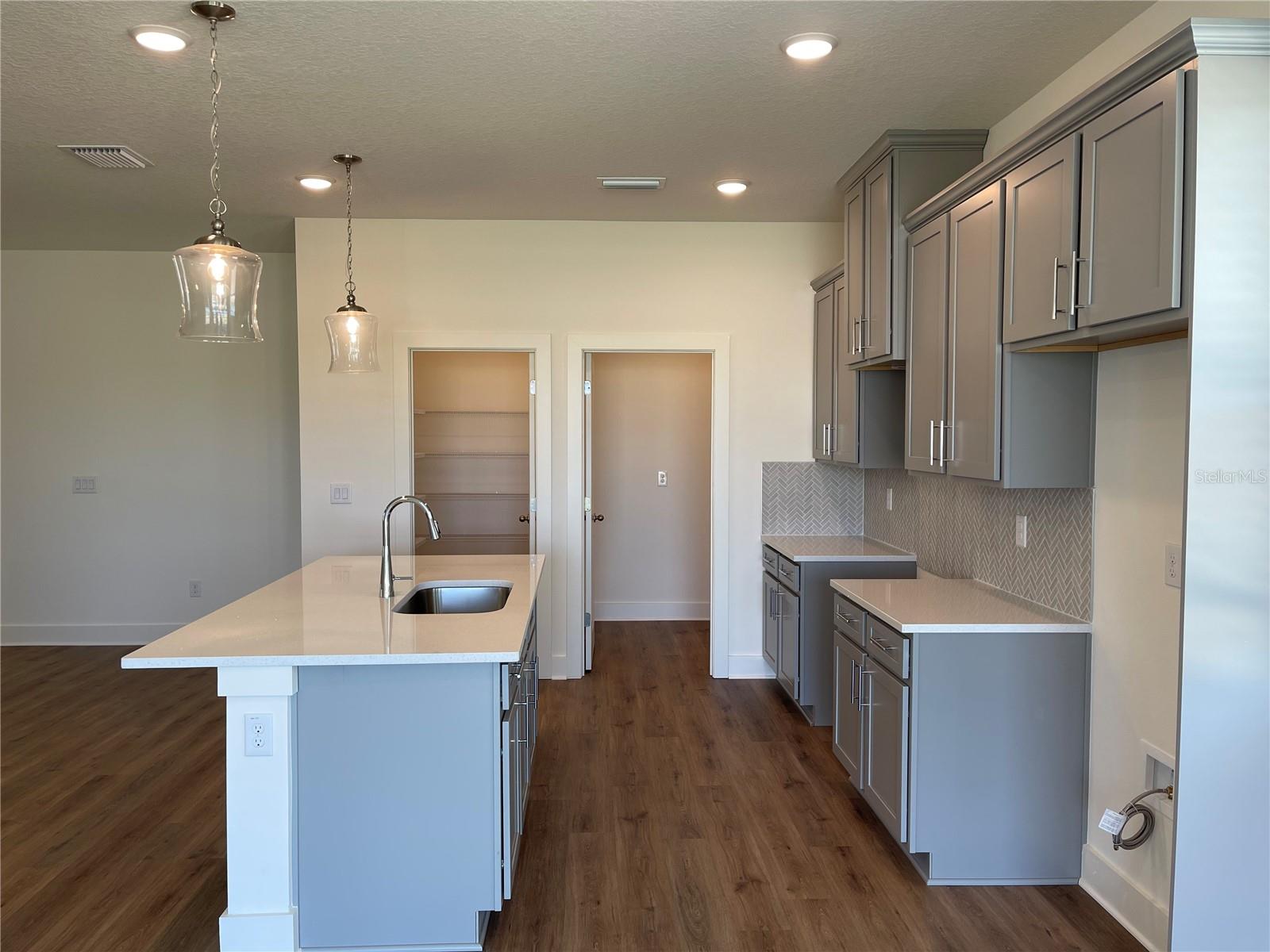 3809 DAYBREAK RUN LOOP