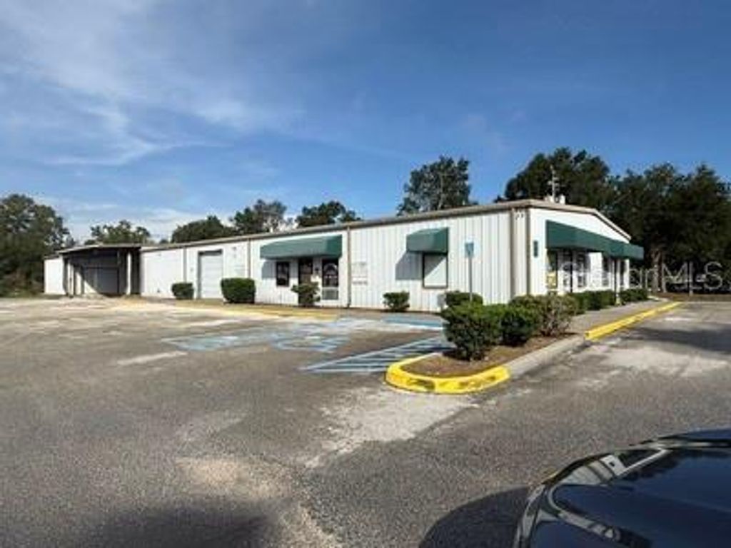 Photo of 1424 N Gulf Avenue, Crystal River, FL 34429 (MLS # OM724811)