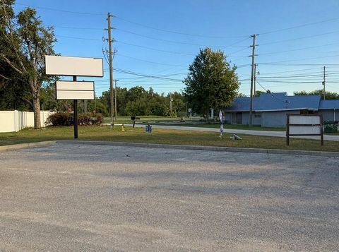 Tiny photo for 1424 N Gulf Avenue, Crystal River, FL 34429 (MLS # OM724811)