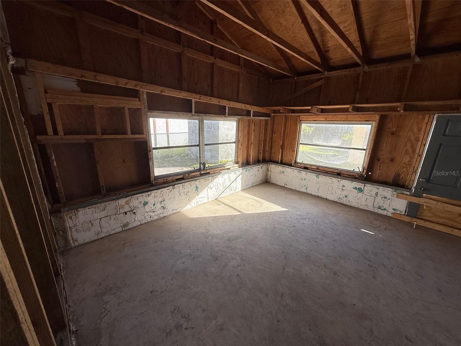 WEEKI WACHEE GARDENS - Residential