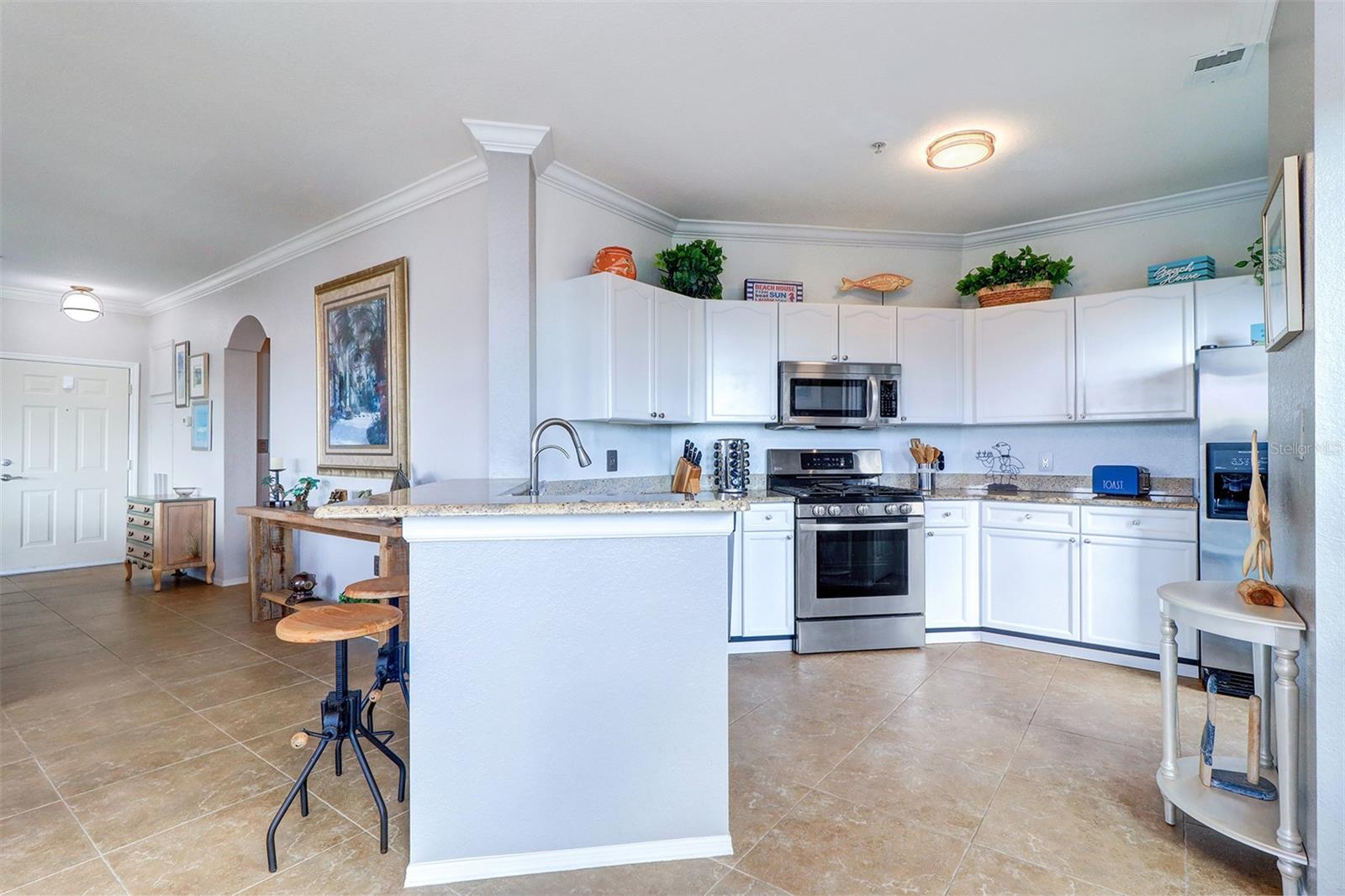 GRAND BELLAGIO AT BAYWATCH CONDO THE - Residential Lease