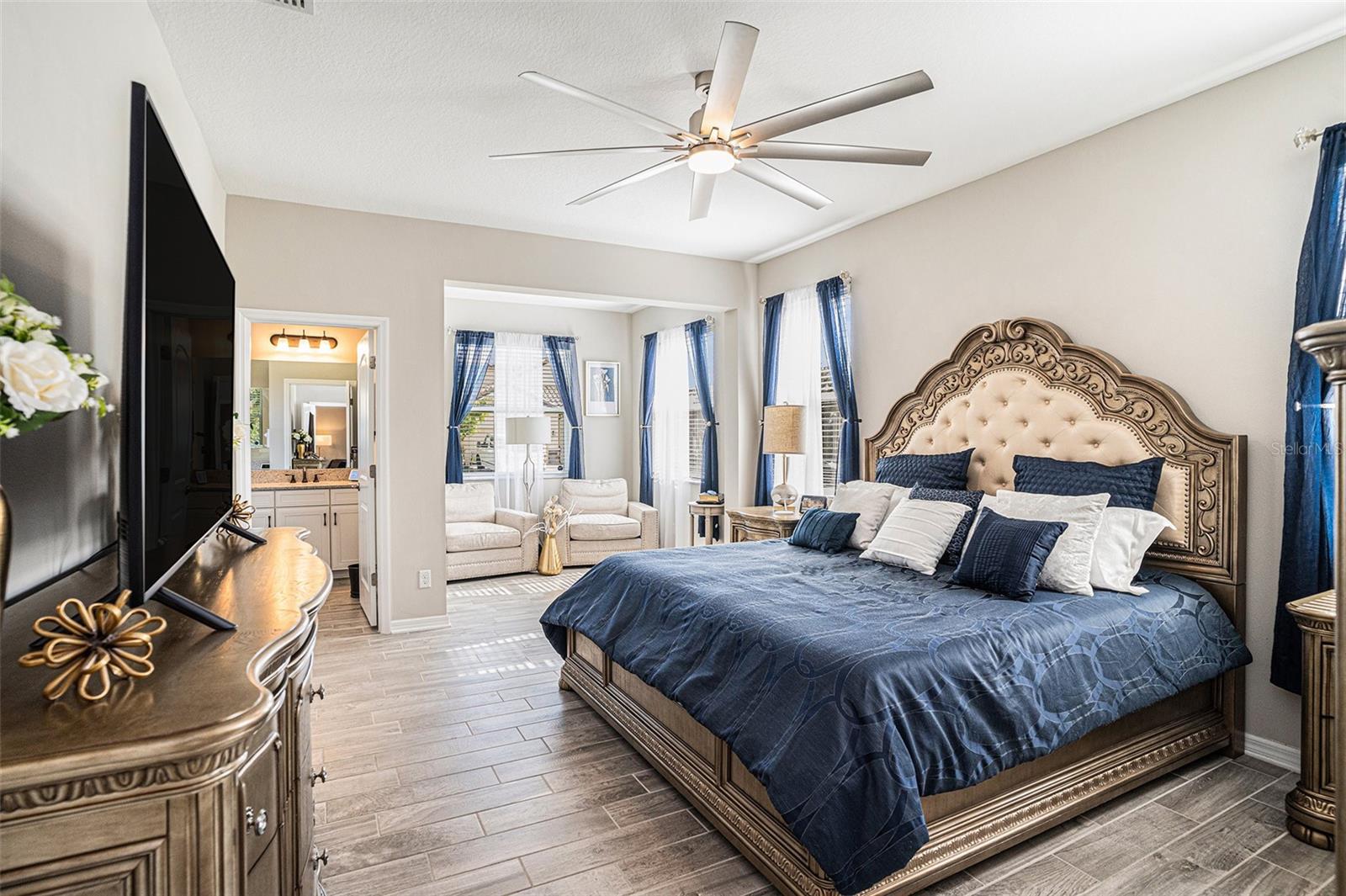 BOUGAINVILLEA PLACE - Residential