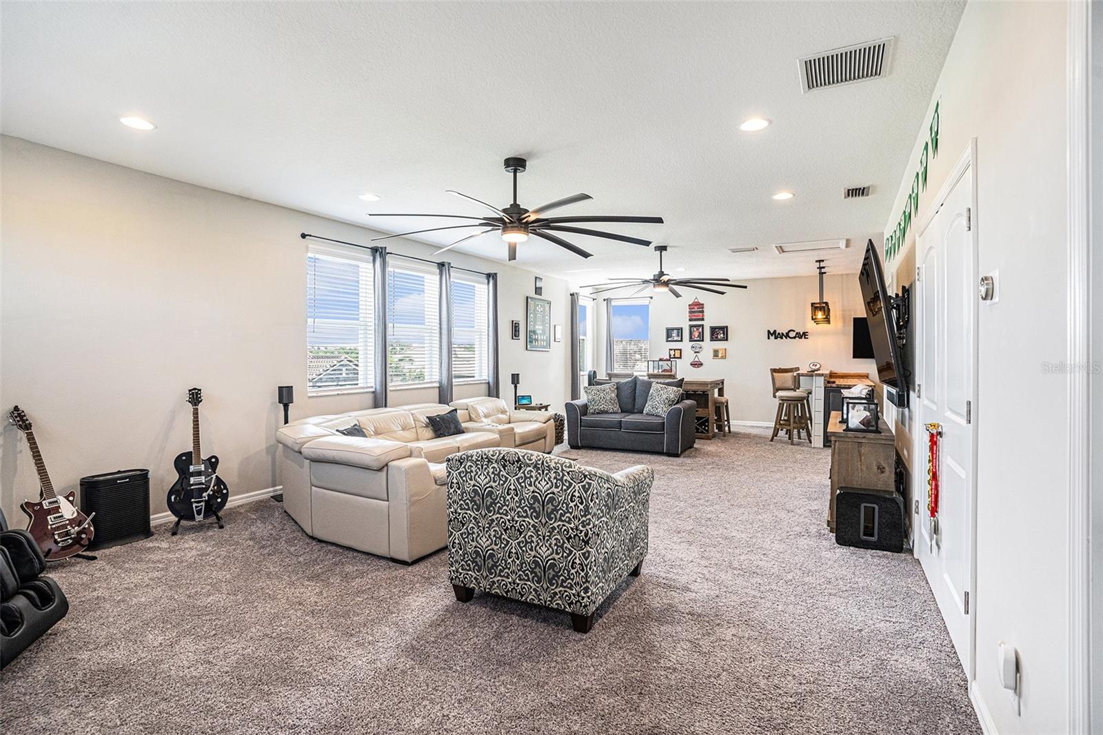 BOUGAINVILLEA PLACE - Residential